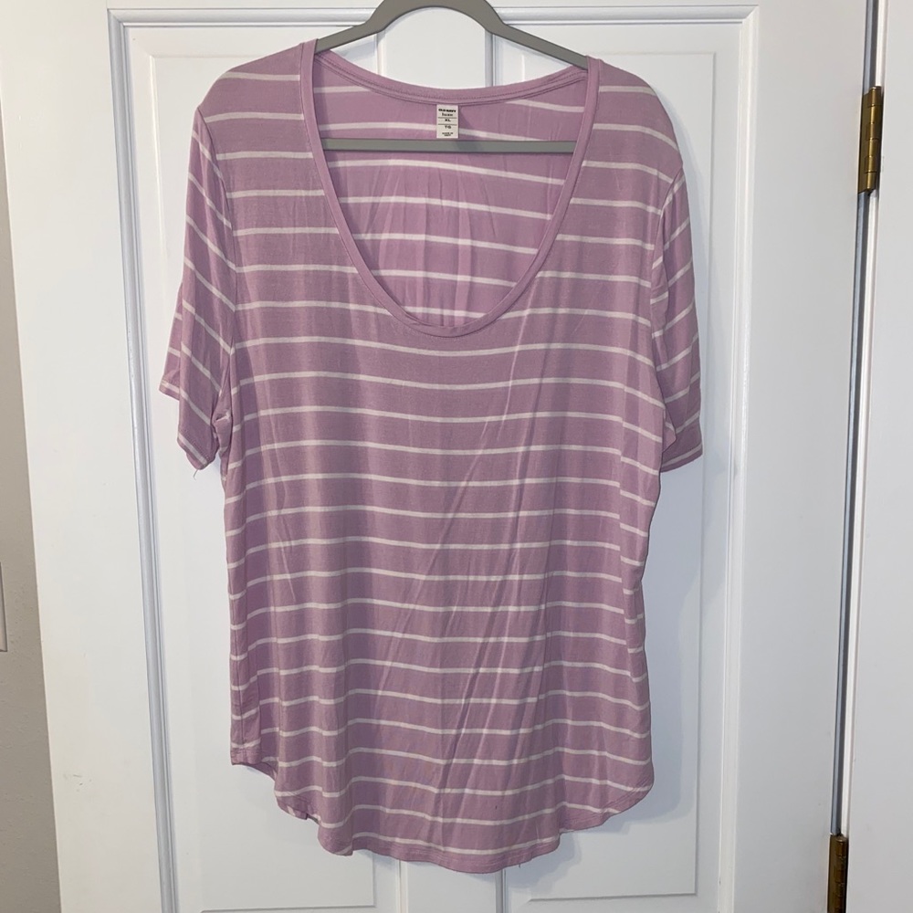 old navy stripped short sleeve top